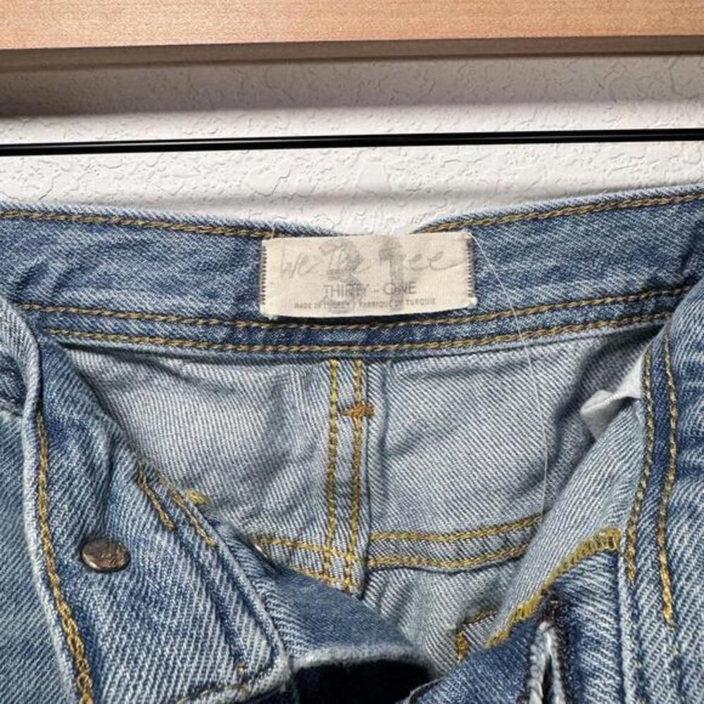 We the Free People Wide Leg‎ Cropped Jeans Distressed Button Fly Size 31 - Picture 4 of 8
